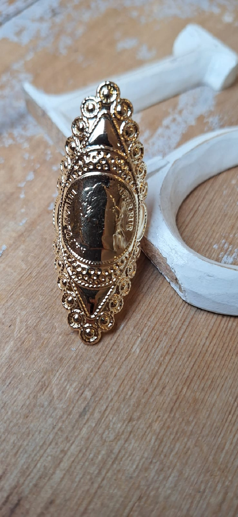 MARCOPOLO, ANILLO DORADO