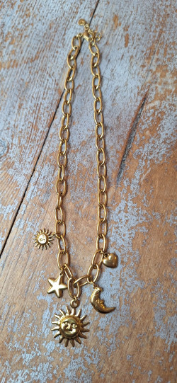 ARGELIA, collar
