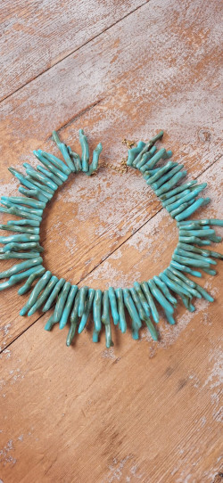 ESTEPONA, collar
