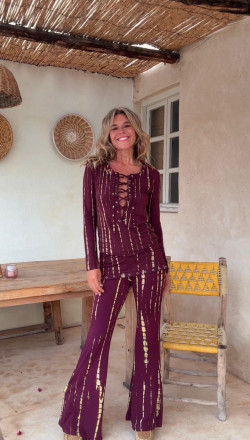 NAIRA  vestido corto,  burdeos/limon tie dye