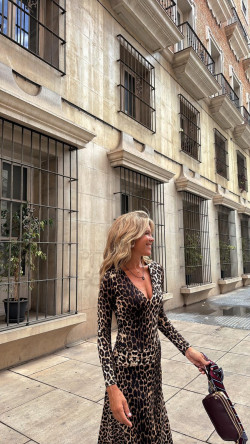 PREVENTA LAUTE leopardo, falda larga