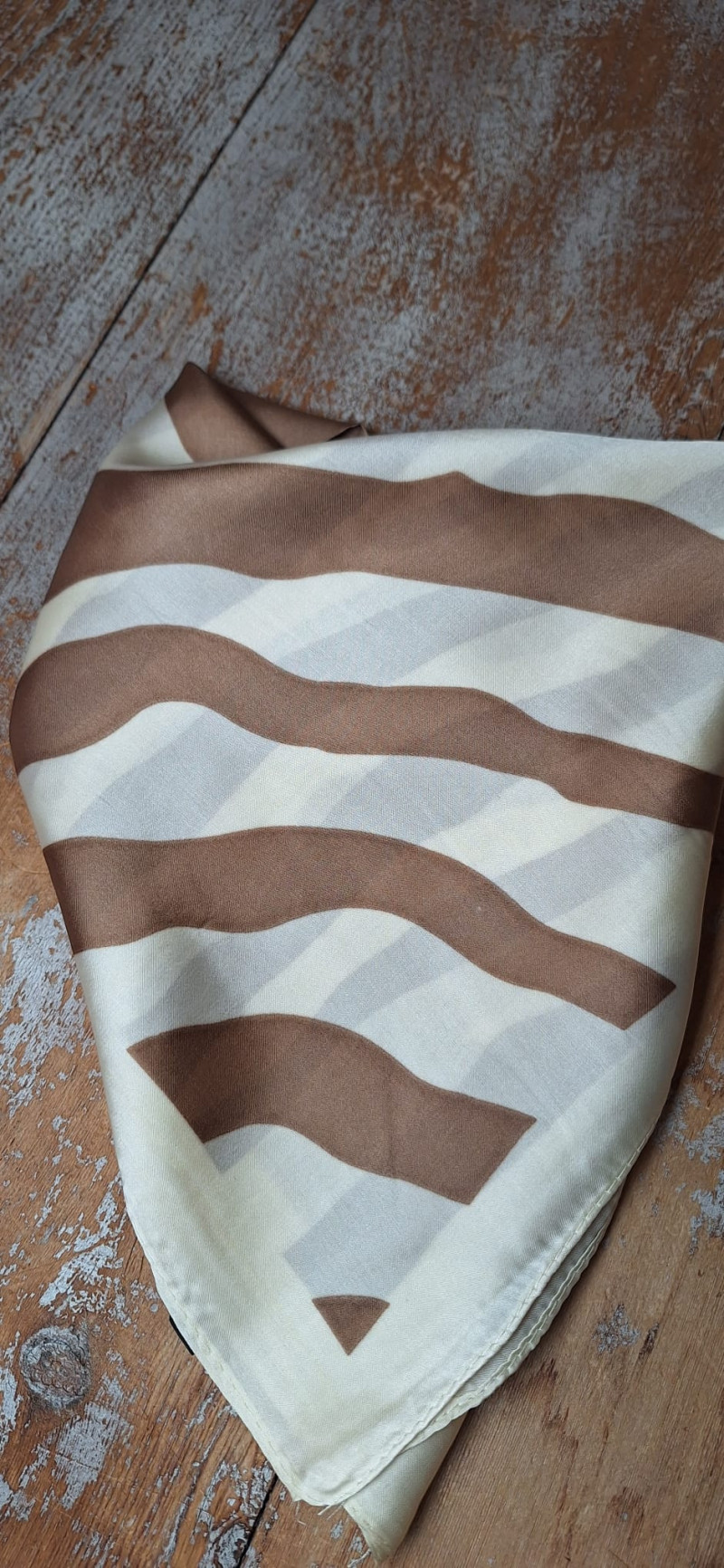 PAÑUELO BEIGE/CAMEL