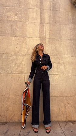 MUNDY azul oscuro, mono