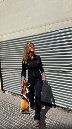 MUNDY azul oscuro, mono