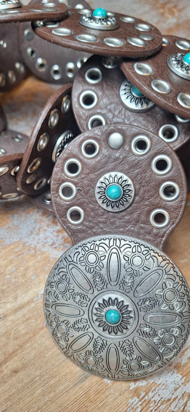 ARATEL, cinturón marrón