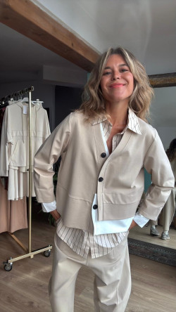 NANIS  chaqueta, hueso