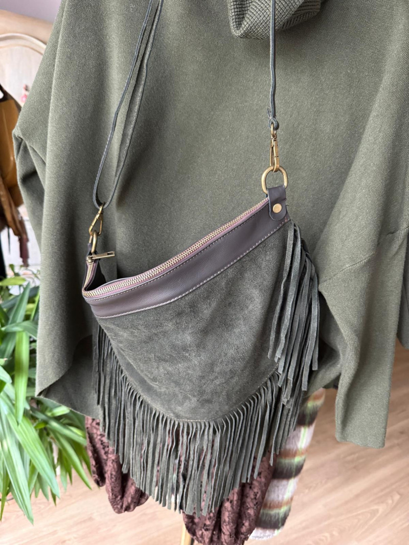 MESKI verde, bolso flecos