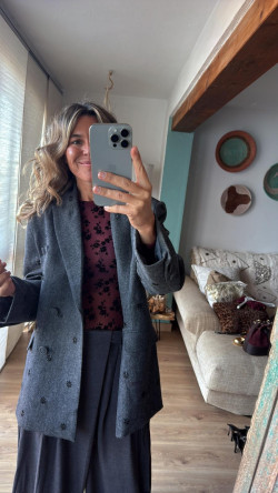 MADELIS americana, gris