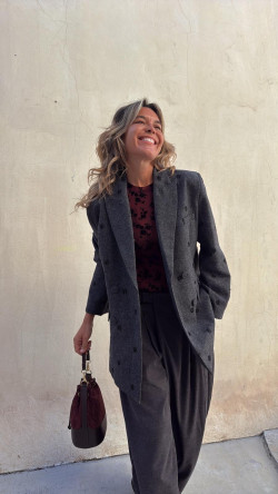 MADELIS americana, gris