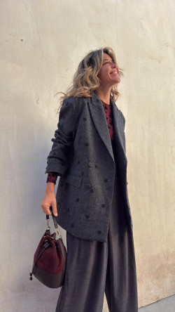 MADELIS americana, gris