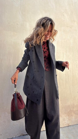 MADELIS americana, gris