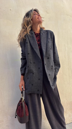 MADELIS americana, gris