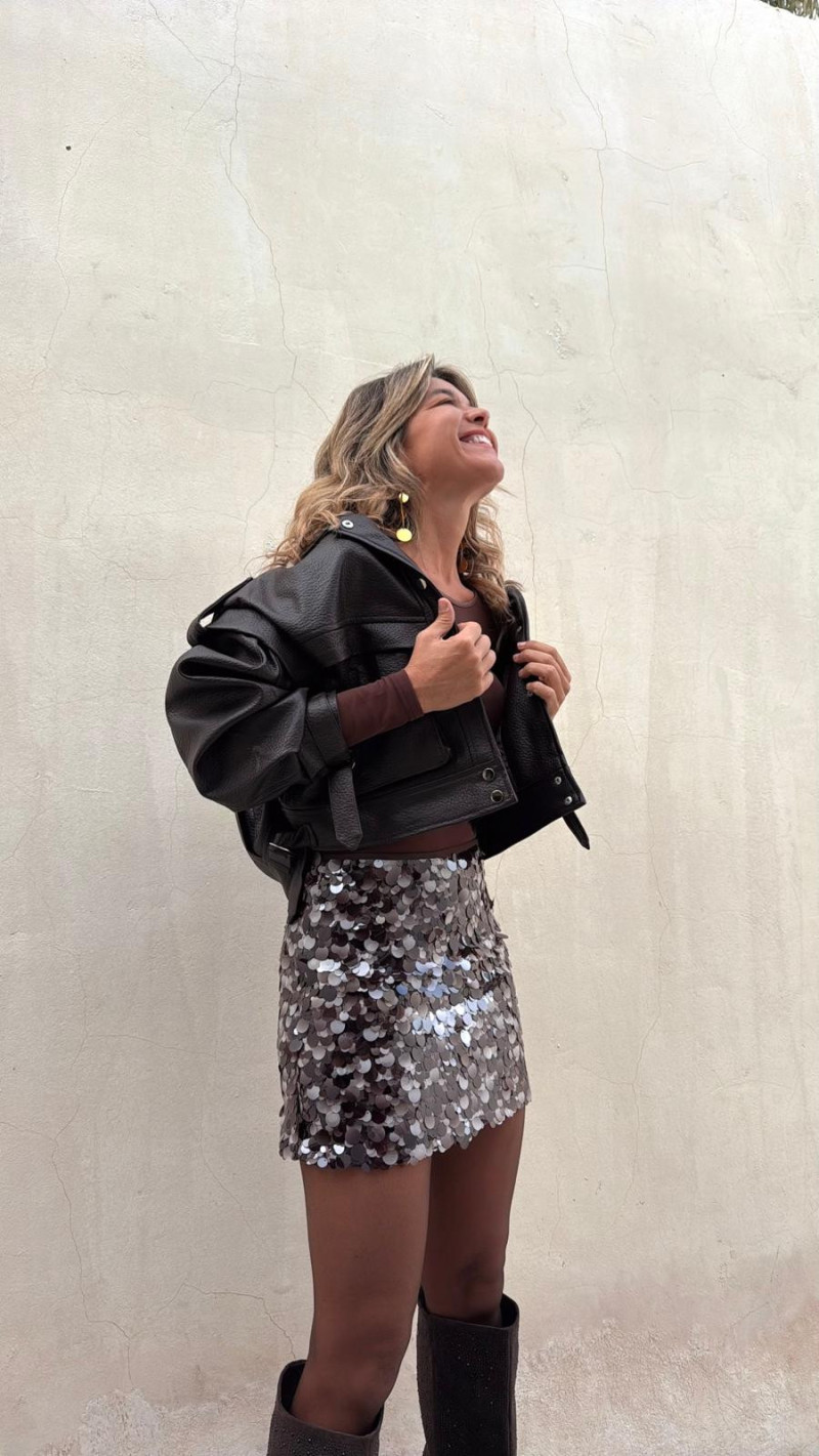 RIHANA falda lentejuelas