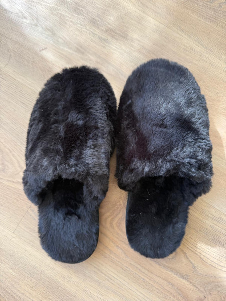 DRAGGS , zapatillas de casa negra.