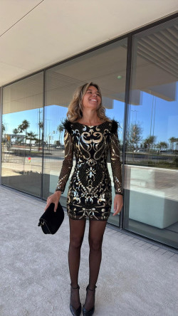 DAMA vestido pluma negro/oro DRESS CODE