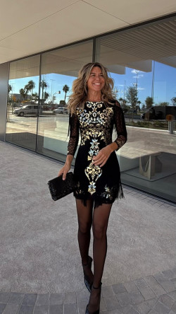 MAYA vestido negro/oro DRES CODE