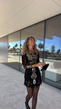 MAYA vestido negro/oro DRES CODE