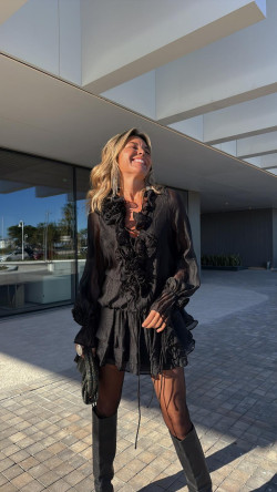 MORGANA  conjunto blusa + pantalón corto