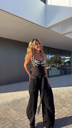 INDIRA body plata/negro