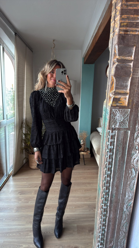 Capri, vestido volantes negro