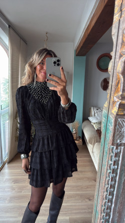 Capri, vestido volantes negro