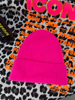 GORRO fucsia
