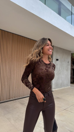 JULIA  body terciopelo marrón