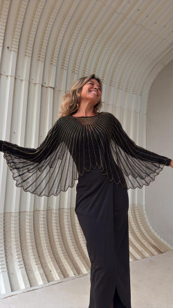 AMAZONA cuello negro oro