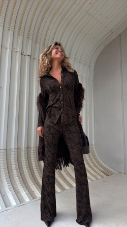 TIGRIS camisa marrón