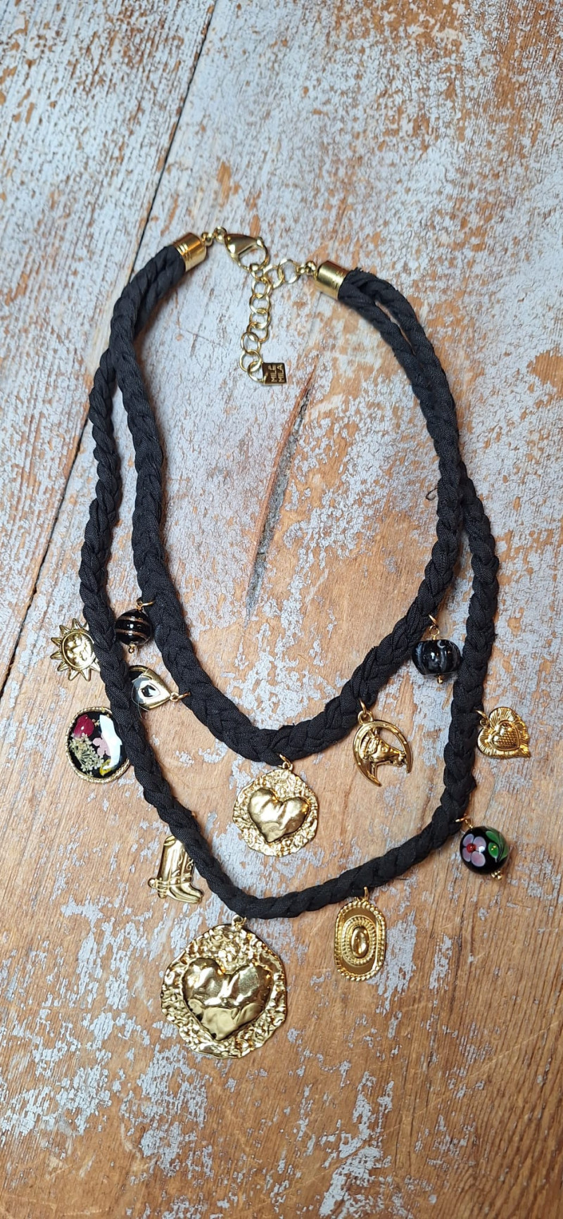 MEME negro, collar tela