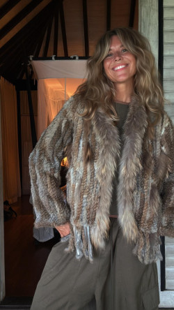 INDIVA,chaqueta de pelo PREVENTA