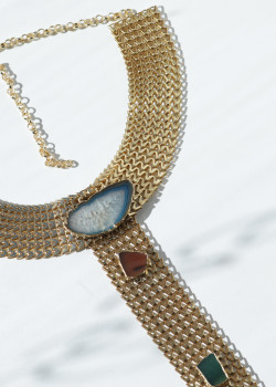 HAITÍ collar dorado