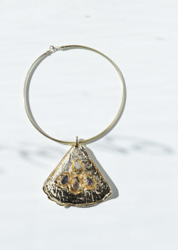 SANDIA collar dorado