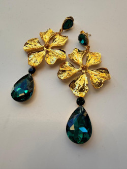 CARLES pendientes dorados