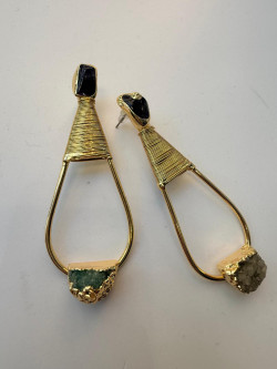 NURDI pendientes dorados