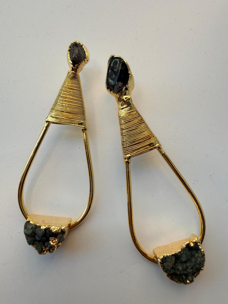 POLIS pendiente dorado