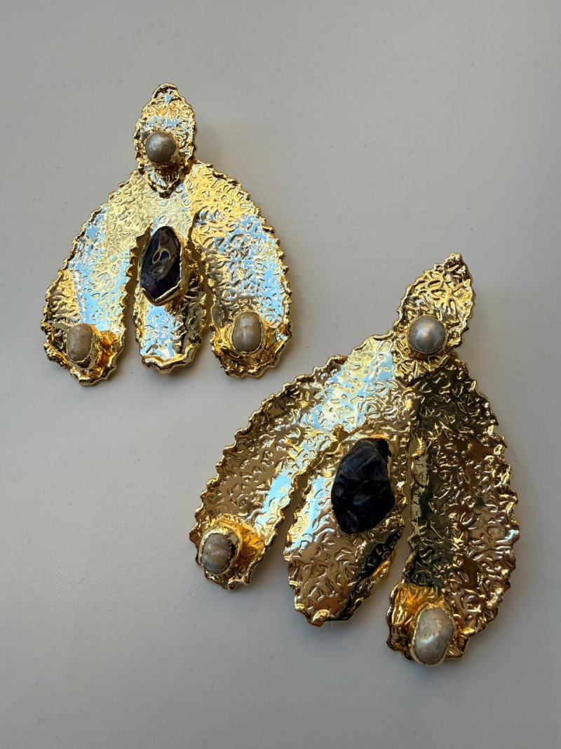 ALFEREZ pendientes dorados