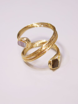 SANDALO brazalete de  acero