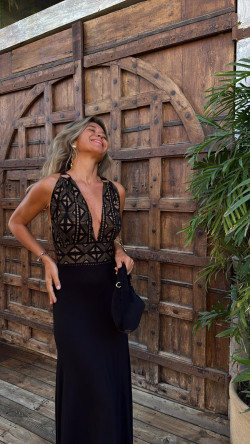 SERAFIN vestido largo, negro/dorado