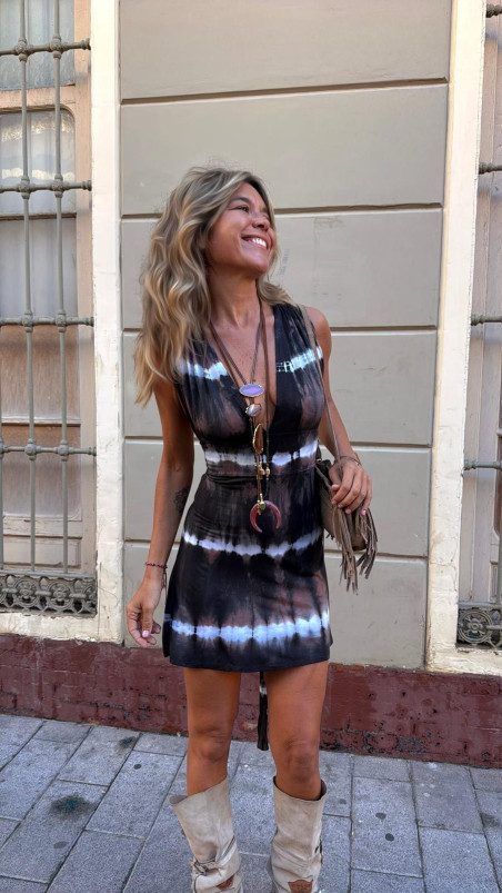 NARCIS  vestido corto anillas, tie rosa viejo