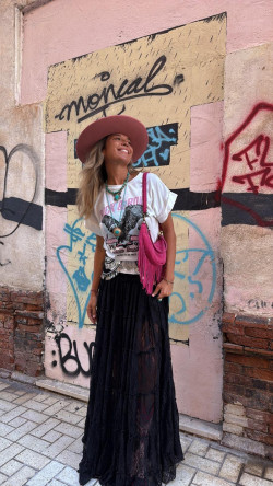 CADE negra, falda larga