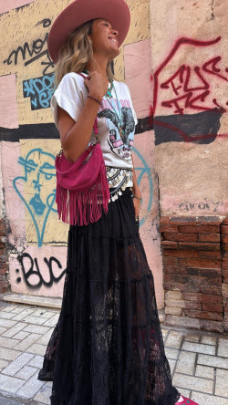 CADE negra, falda larga