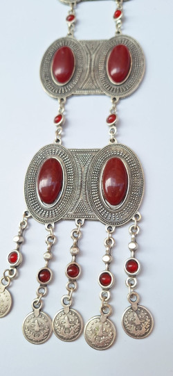 HORUS , collar  burdeos