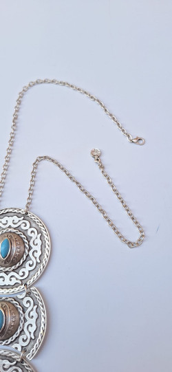 TOT,collar plateado .