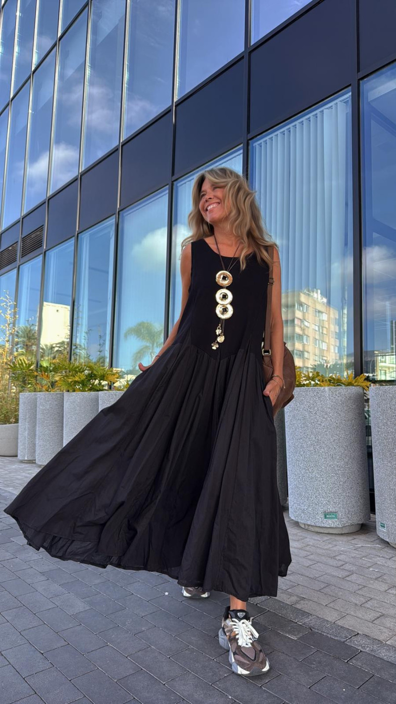 INDER vestido largo, negro