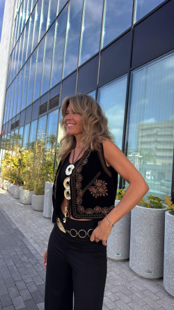 SORELA  chaleco negro