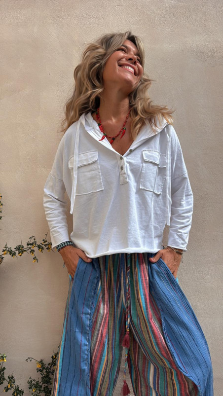 CARMÍN, Camiseta capucha Blanca