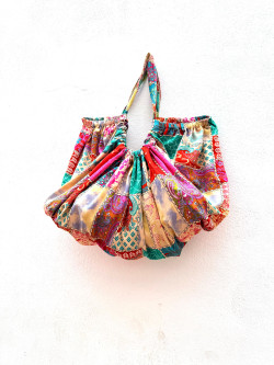 DIYA, Bolso baggy estampado patcwork