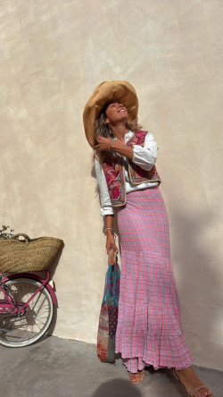 CHAI, Chaleco bordado albero