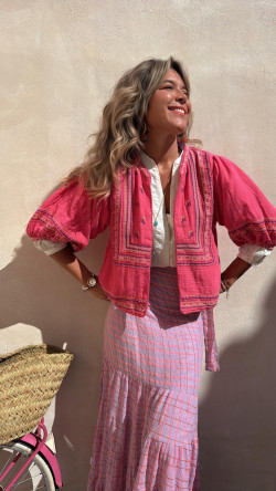 NIRÁN, Chaqueta rosa